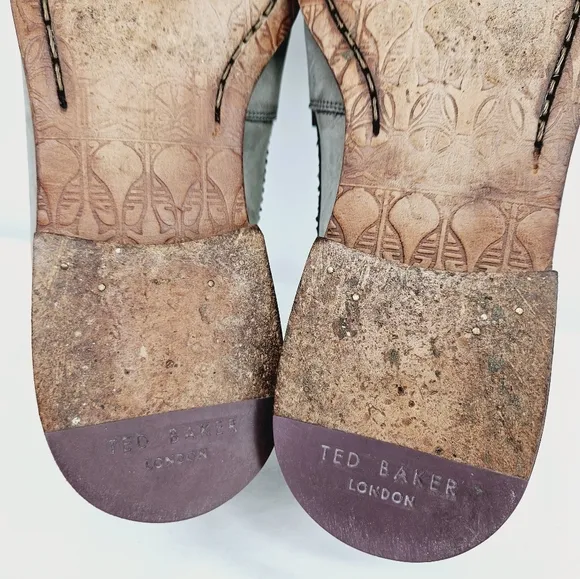 Ted Baker Suede Loafer in Light Grey Size 7.5