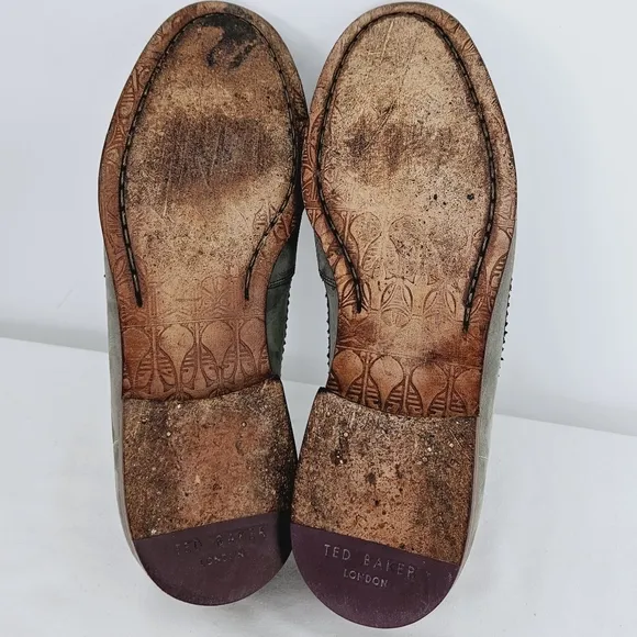 Ted Baker Suede Loafer in Light Grey Size 7.5