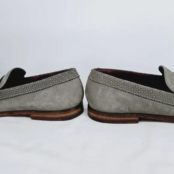 Ted Baker Suede Loafer in Light Grey Size 7.5