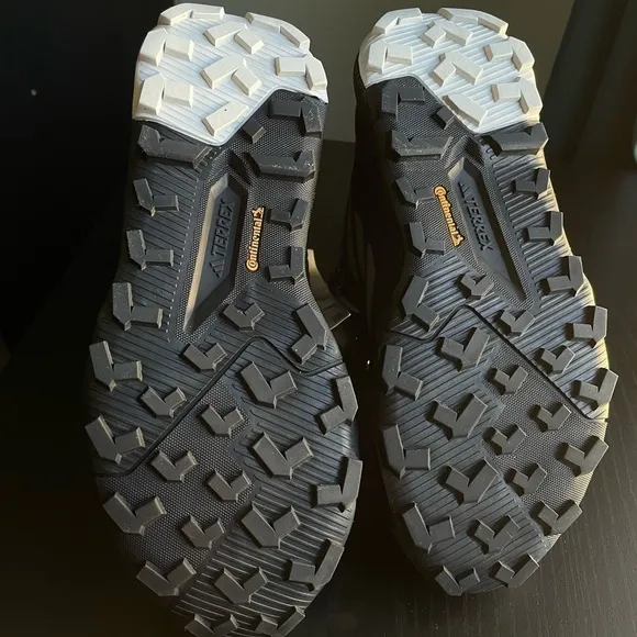 Terrex Women Rain.Rdy Hiking Sneakers