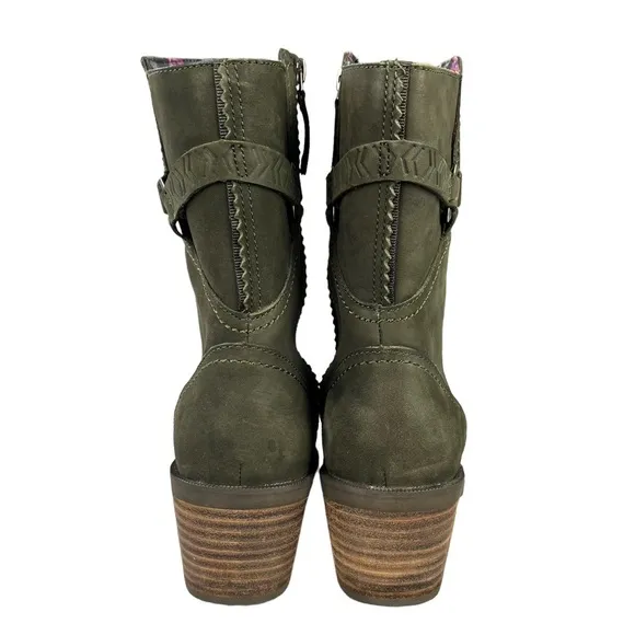 Teva Foxy Mid Calf Grayish Green Leather High Heel‎ Boots Sz 8.5