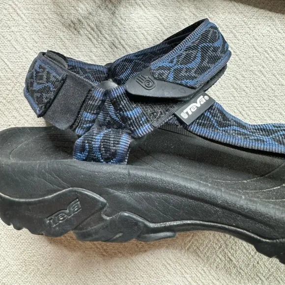 Teva Men’s Hurricane XLT 4156 Hiking Sandals 11
