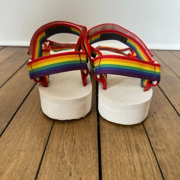 Teva Midform Universal Pride Rainbow Sandals 9