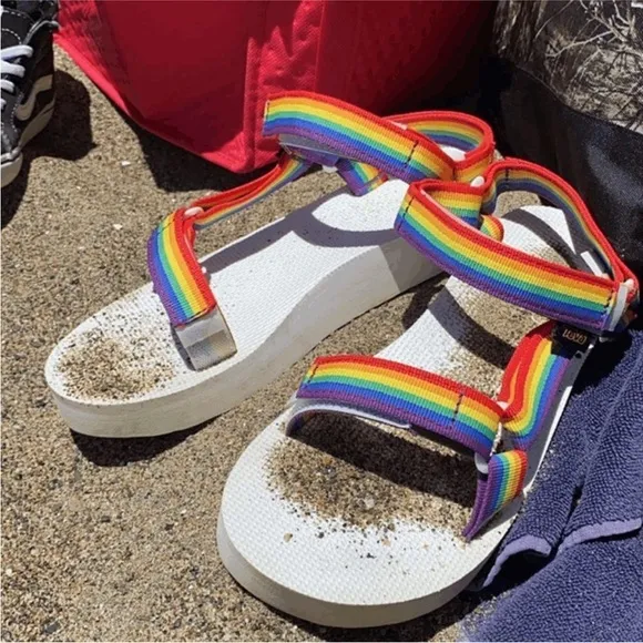 Teva Midform Universal Pride Rainbow Sandals 9