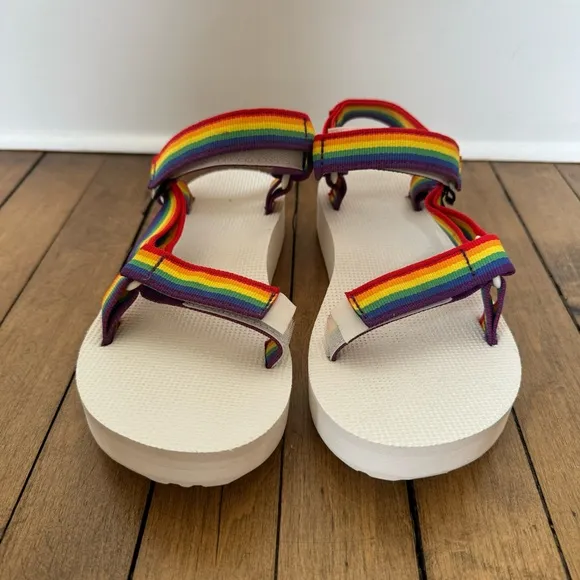 Teva Midform Universal Pride Rainbow Sandals 9
