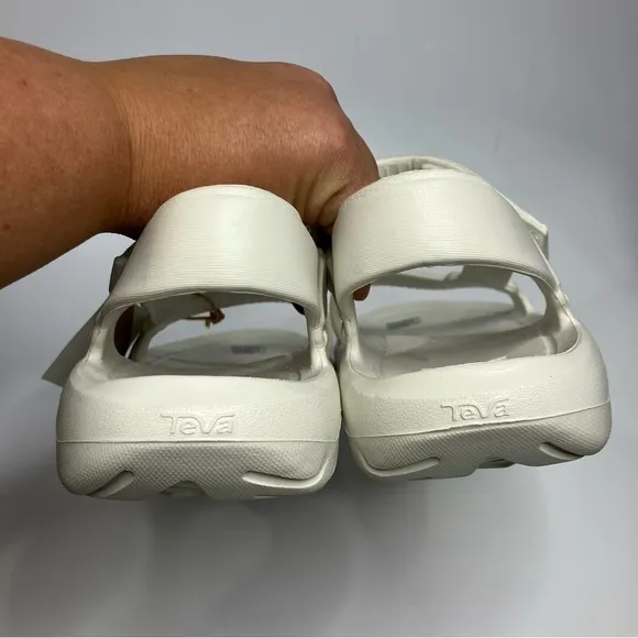 Teva white Hurricane Drift sandals men’s size 11