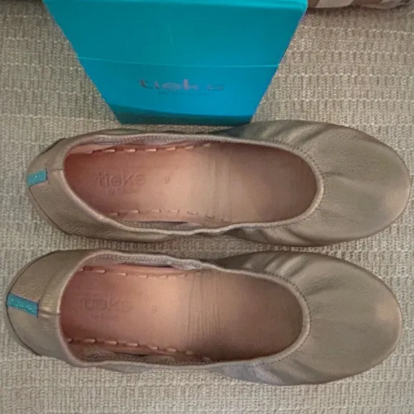 TIEKS by GAVRIELI Metallic Gold Ballet Flats Foldable Travel Packable Leather 9