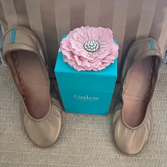 TIEKS by GAVRIELI Metallic Gold Ballet Flats Foldable Travel Packable Leather 9