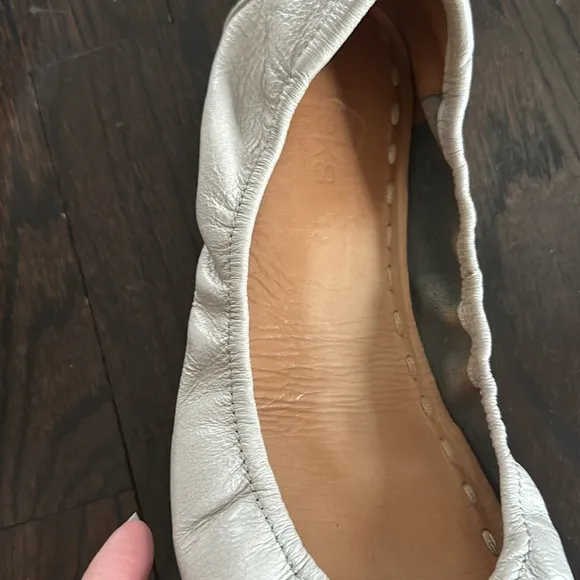 TIEKS FOLDABLE BALLET FLATS FEATHER GREY