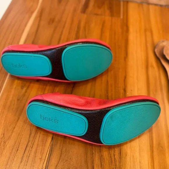 🔥Tieks - LIMITED EDITION Poppy - 9