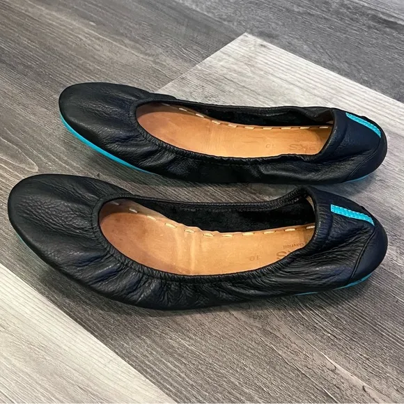 Tieks Matte Black Leather Ballet Flats Teal Trim Size 10