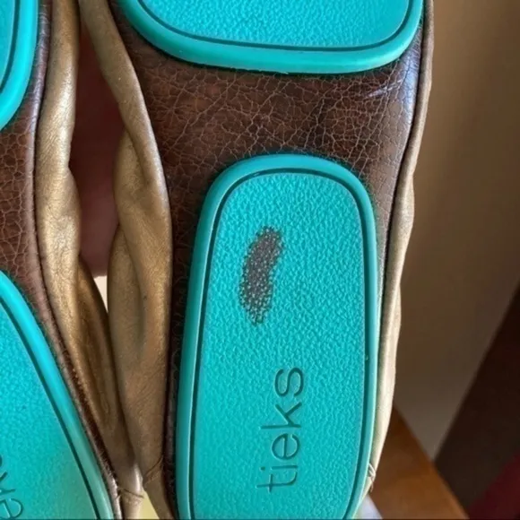 Tieks metallic bronze rounded flats size 7