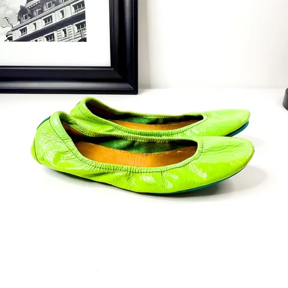Tieks Neon Green Patent Leather Ballet Flats Size 8 – Crinkled Glossy Finish
