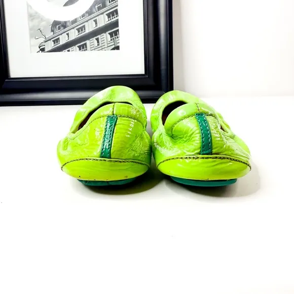 Tieks Neon Green Patent Leather Ballet Flats Size 8 – Crinkled Glossy Finish