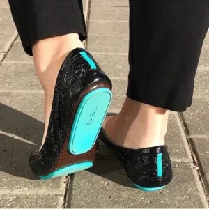 Tieks Obsidian Black Ballet Flats Croc Patent Leather Textured Foldable Size 7