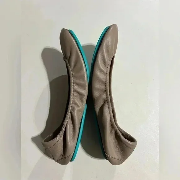 Tieks Taupe Leather Foldable Ballet Flats Sz 10