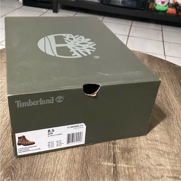 Timberland Women's London Boots Genuine Calf Hair Size 8.5 NWT