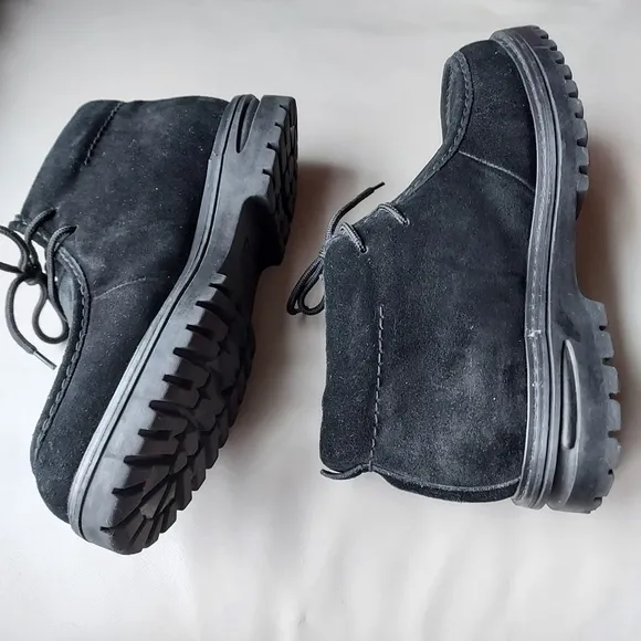 Tims Outdoor Men’s Suede Chunky Sole Boots size 10D