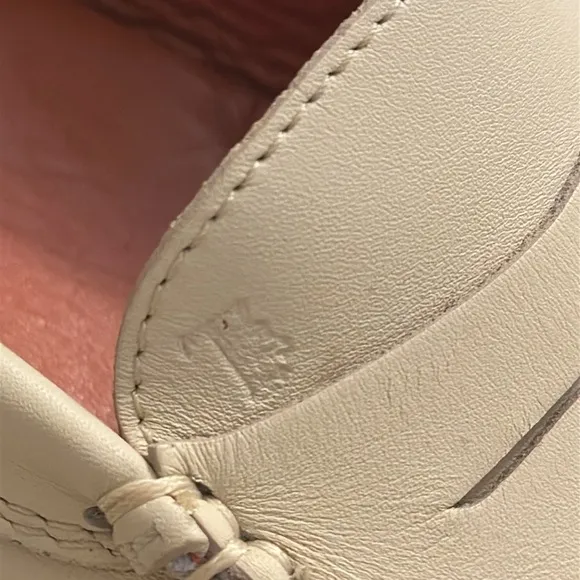 Tod's Authentic Gommino driving Loafers Made in Italy