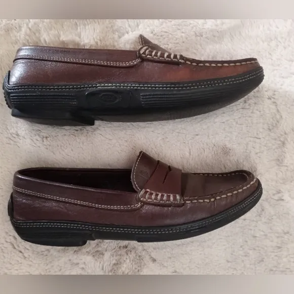 Tod's Classic Preppy Old Money Italian Made Leather Penny Loafers