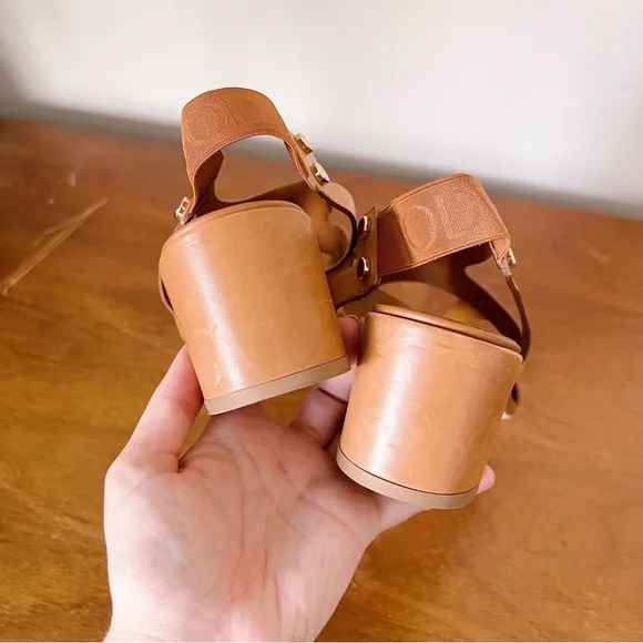 TOD’S • cognac block heel sandals leather made in Italy tan designer