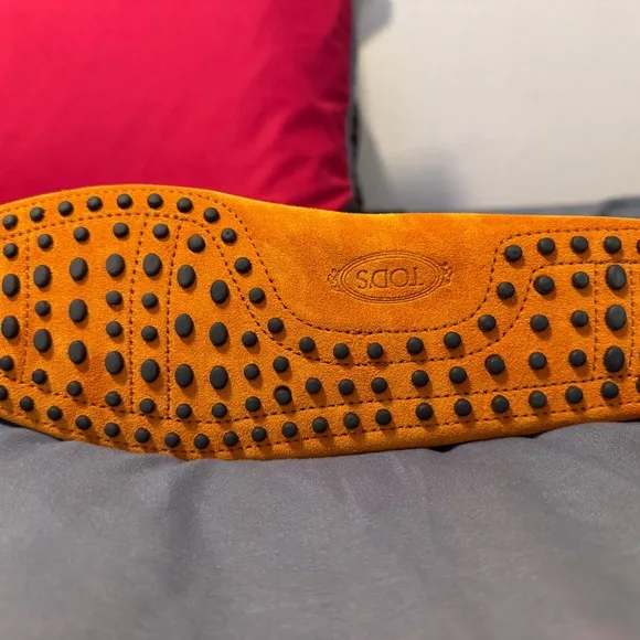 Tod’s driving loafers