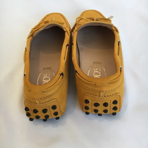 TOD’S LOAFERS SIZE 36.5 6.5 6 GOMMINO DRIVING SHOES YELLOW LEATHER FLATS Womens