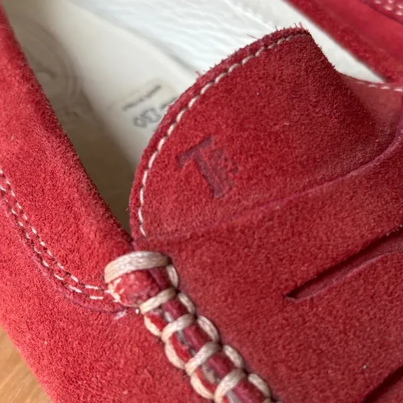 Tod's Luxury Red Suede Gommino Driving Shoe Slip On Penny Loafer Women's 8.5