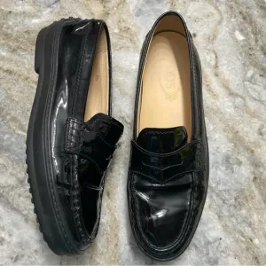 Tod’s Made In Italy Women’s Size 9.5 Patent Leather Penny Driving Loafers Flats
