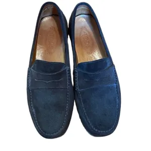 Tod’s men’s chocolate brown suede loafers. Size 8. Good condition.