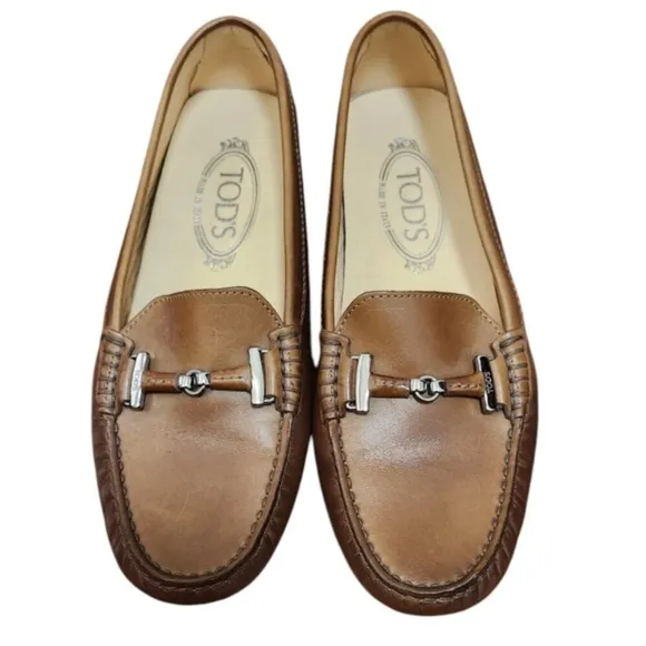 TOD’S Women's  Driving Loafers Brown Size EU 37.5US 7.5 Silver Hardware Slip-on.