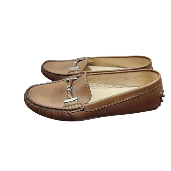 TOD’S Women's  Driving Loafers Brown Size EU 37.5US 7.5 Silver Hardware Slip-on.