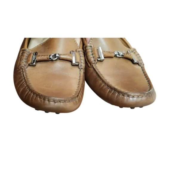 TOD’S Women's  Driving Loafers Brown Size EU 37.5US 7.5 Silver Hardware Slip-on.