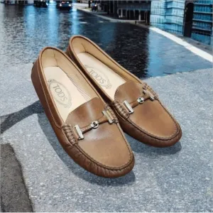 TOD’S Women's  Driving Loafers Brown Size EU 37.5US 7.5 Silver Hardware Slip-on.