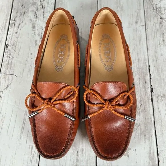 Tod's Women’s Brown Leather Gommino Bow Slip On Driving Loafers Size 34 PRISTINE