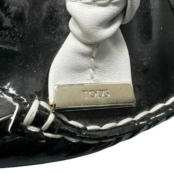 Tod's Women’s size 6.5 Black patent leather bow Gommino Driving Loafers flats