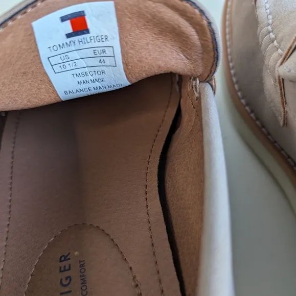 Tommy Hilfiger Cushioned Sector Round Toe Platform Penny Loafer Camel 10½