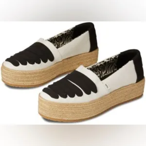 TOMS WOMEN’S VALENCIA ESPADRILLES - NATURAL SIZE 9.5 (NEW)