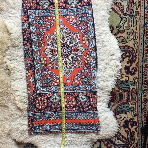 TOPSHOP Persian Rug Tube Skirt Size 4. RARE ❣️