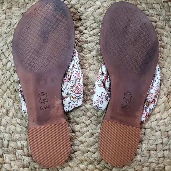 TORY BURCH Carson Printed Satin Sandals In Hicks Garden Sz: 6.5
