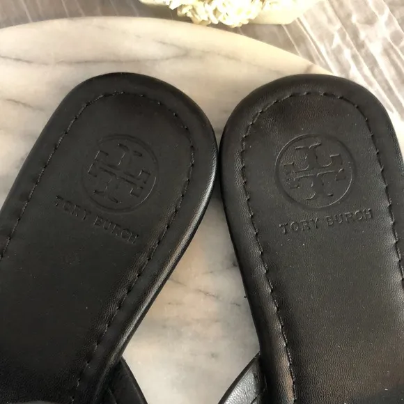 TORY BURCH Size 9 MILLER matte black leather thong slip ons sandals