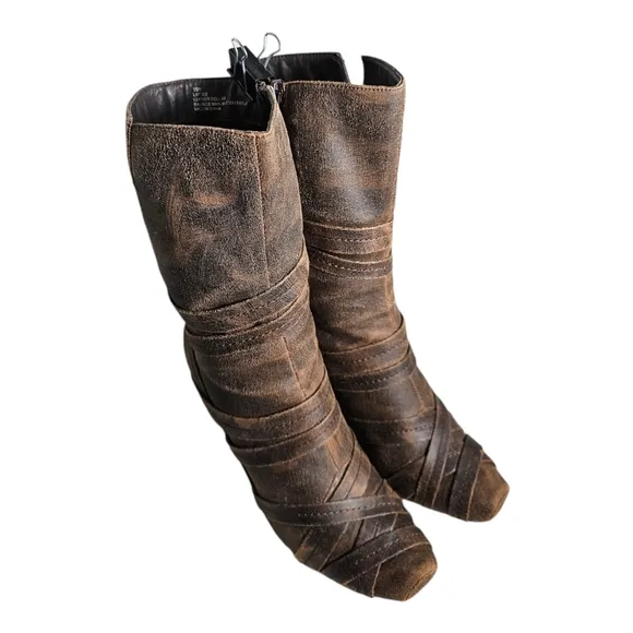 Two Lips Lattice Boot Size 10 M Mid Calf Boots