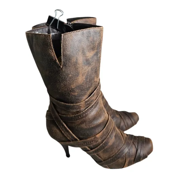 Two Lips Lattice Boot Size 10 M Mid Calf Boots