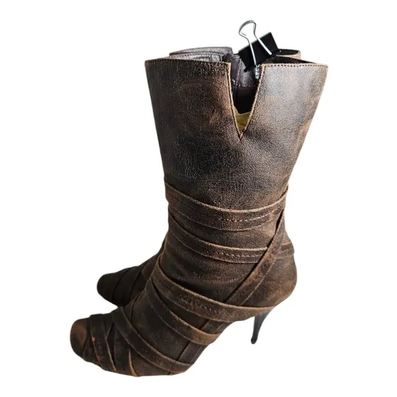 Two Lips Lattice Boot Size 10 M Mid Calf Boots