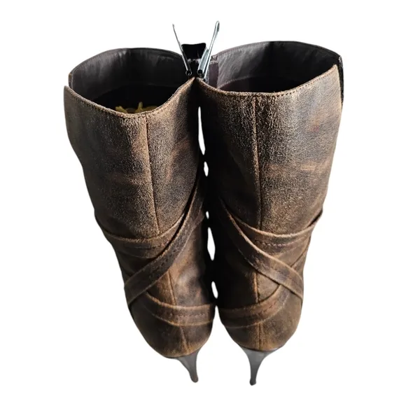 Two Lips Lattice Boot Size 10 M Mid Calf Boots
