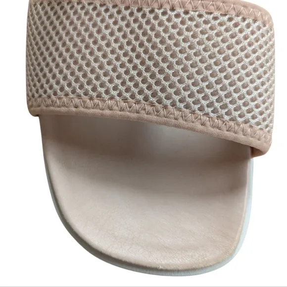 UGG Aissa Sandals Pink White Platform Size 8.5
