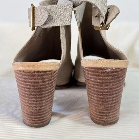 UGG Audrey Exotic embossed leather snake skin sandals open toe block heel sz 9.5