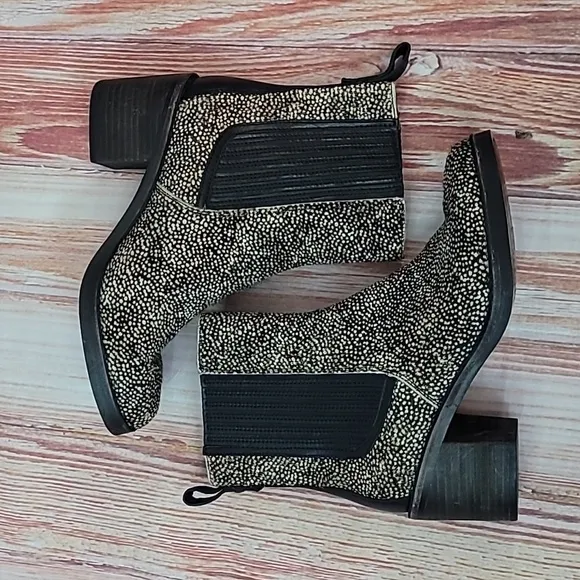 UGG Australia CAMDEN EXOTIC Calf Hair Boots