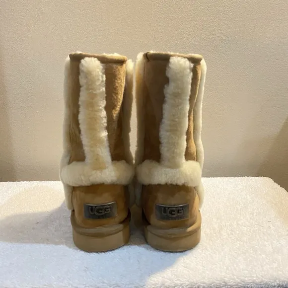 Ugg Australia Chestnut Shearling Lined Boots 1005803 Women's Sz 6 EUC