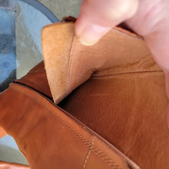 UGG Australia Stella Cognac Leather Mid Calf Sheepskin Heel Cylinder Boots Sz.9